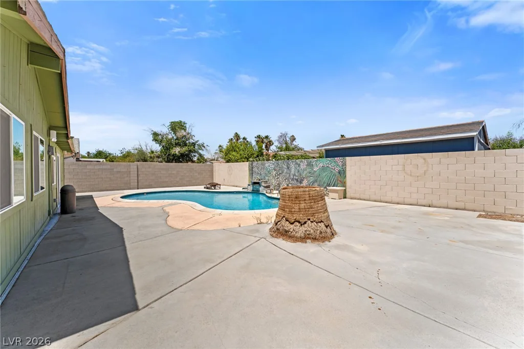 2905 Brady, Las Vegas, NV 89101