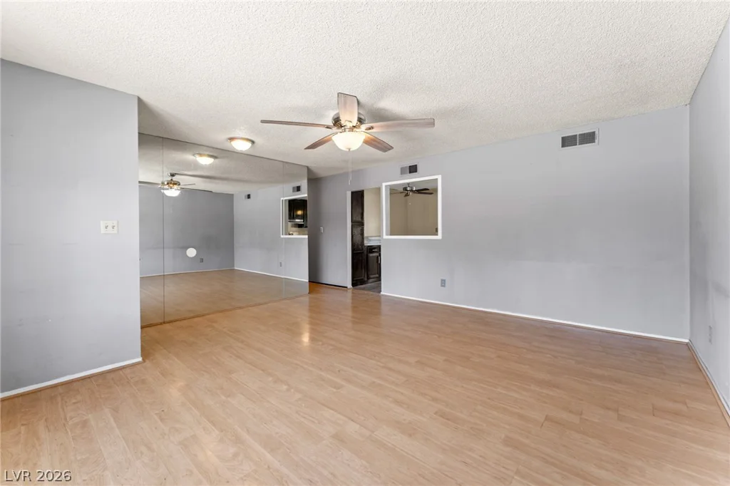 2905 Brady, Las Vegas, NV 89101