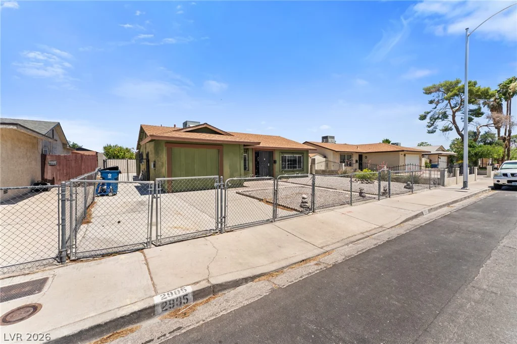 2905 Brady, Las Vegas, NV 89101