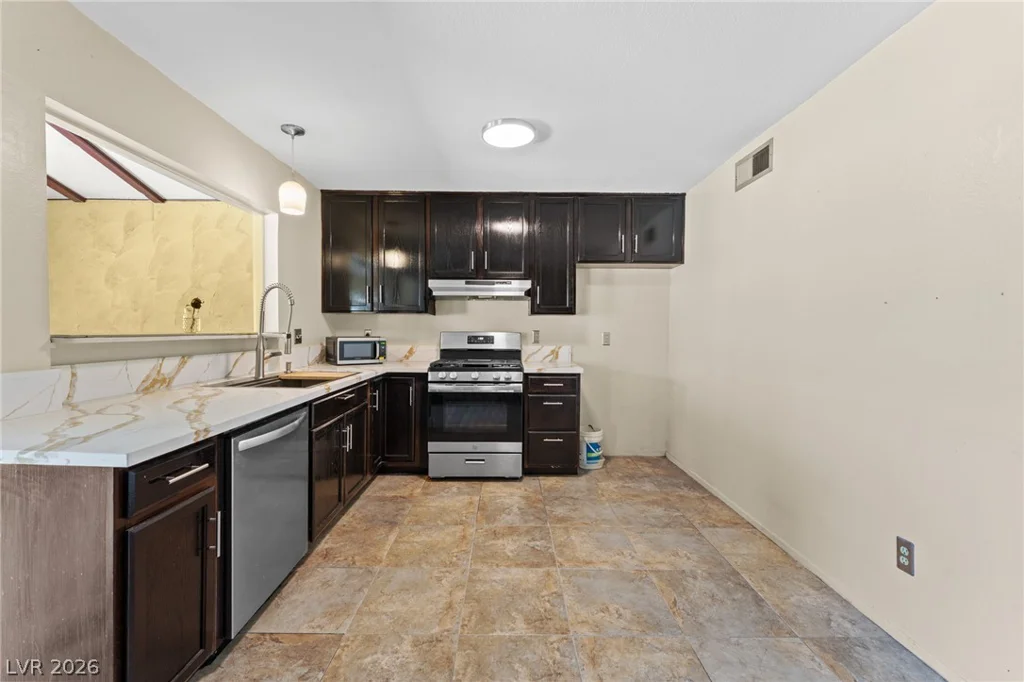 2905 Brady, Las Vegas, NV 89101