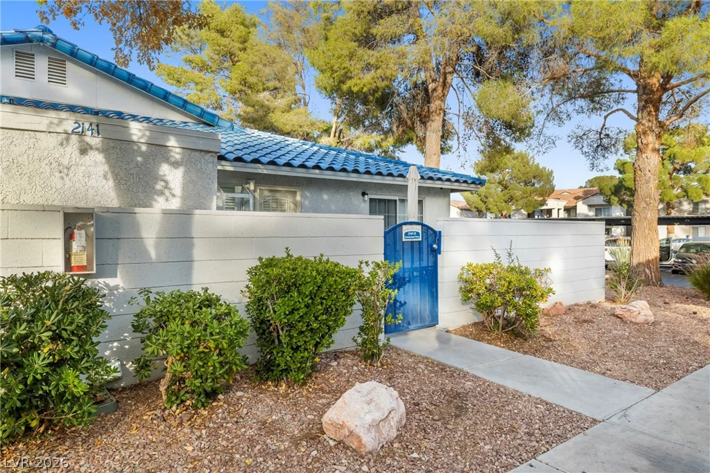 2141 Twickenham, Las Vegas, NV 89108