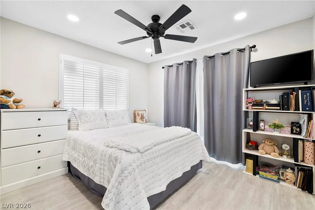2141 Twickenham, Las Vegas, NV 89108