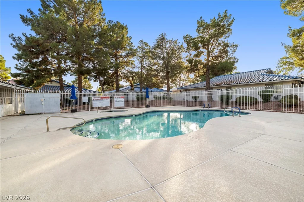 2141 Twickenham, Las Vegas, NV 89108