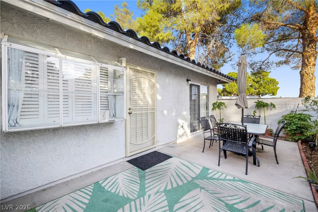 2141 Twickenham, Las Vegas, NV 89108