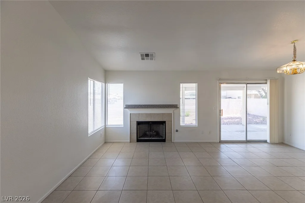 7019 Orange Grove, Las Vegas, NV 89119