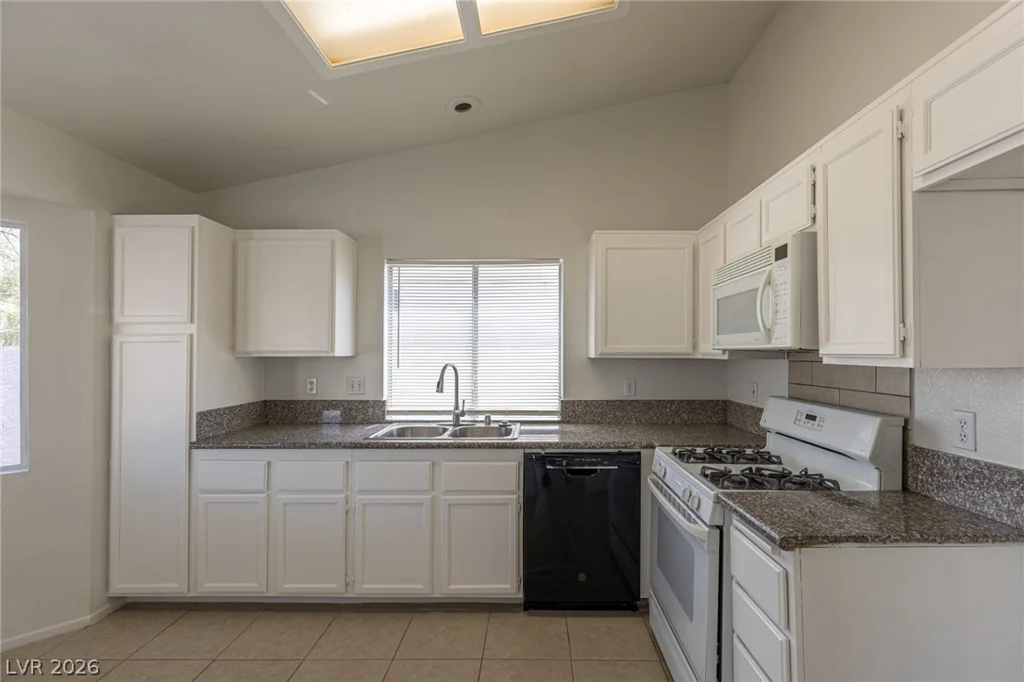 7019 Orange Grove, Las Vegas, NV 89119