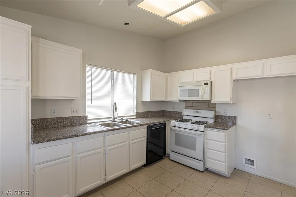 7019 Orange Grove, Las Vegas, NV 89119