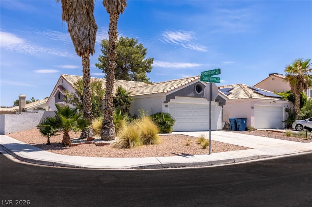7019 Orange Grove, Las Vegas, NV 89119