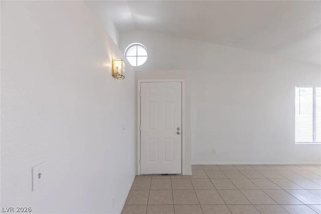 7019 Orange Grove, Las Vegas, NV 89119