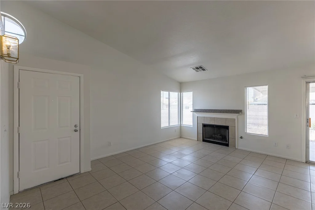 7019 Orange Grove, Las Vegas, NV 89119