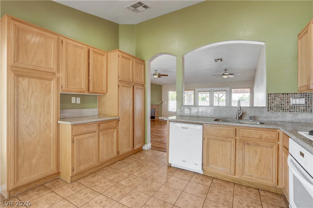 1449 Healing Waters, North Las Vegas, NV 89031