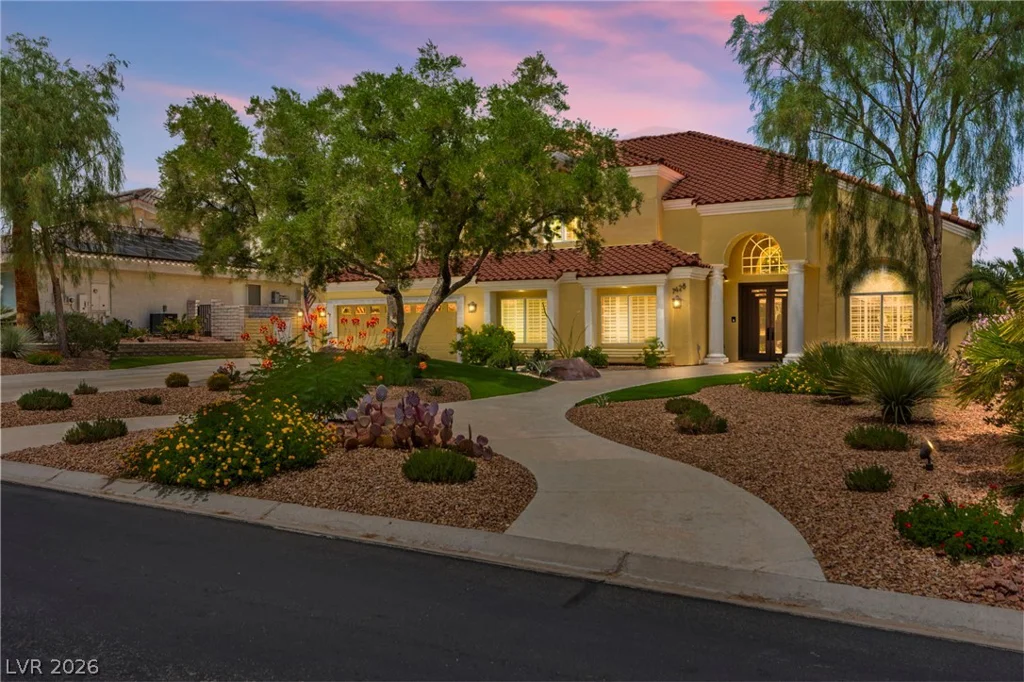 7428 Doe, Las Vegas, NV 89117