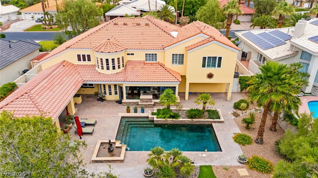 7428 Doe, Las Vegas, NV 89117