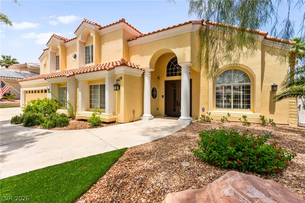 7428 Doe, Las Vegas, NV 89117