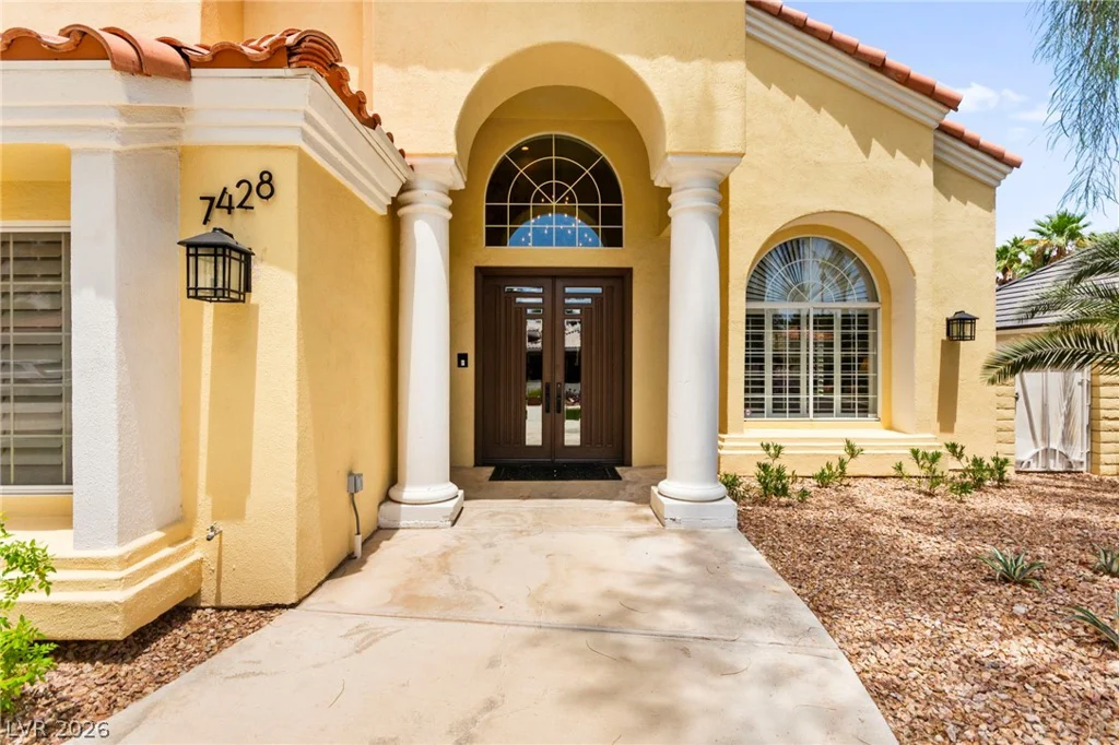 7428 Doe, Las Vegas, NV 89117