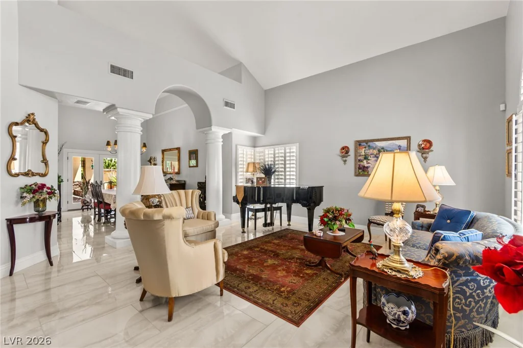 7428 Doe, Las Vegas, NV 89117