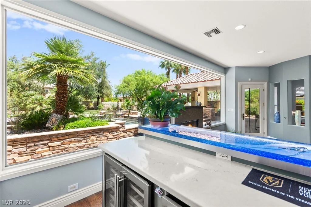 7428 Doe, Las Vegas, NV 89117