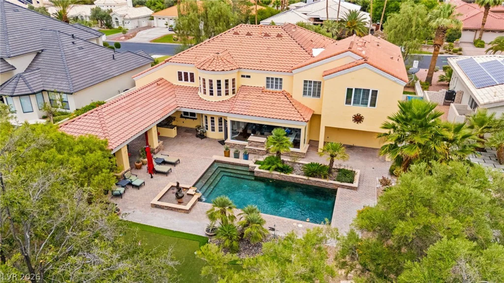 7428 Doe, Las Vegas, NV 89117