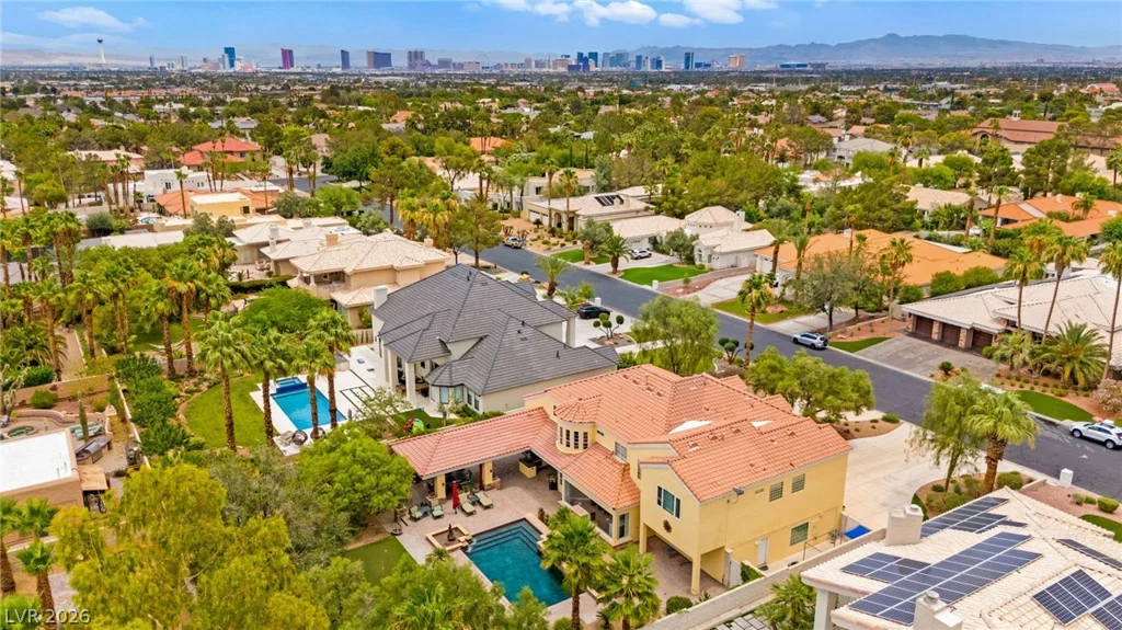 7428 Doe, Las Vegas, NV 89117