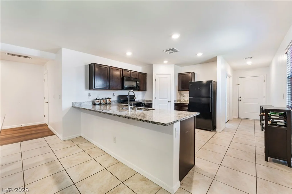 1886 Neoga, Las Vegas, NV 89115
