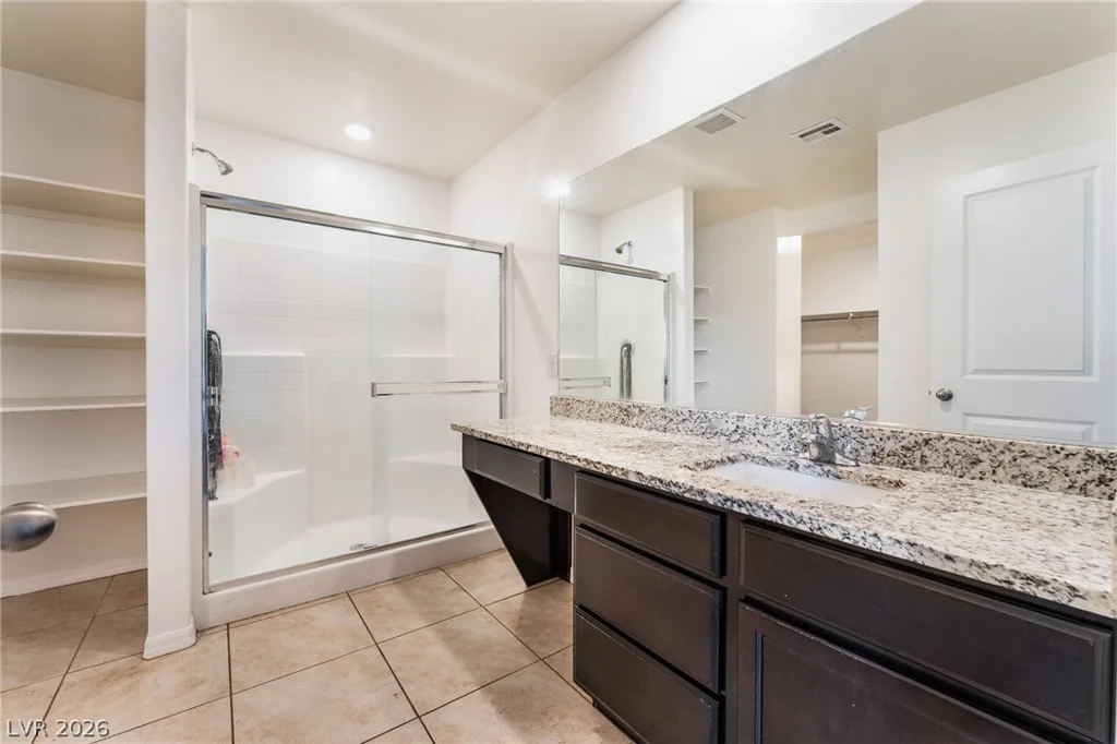 1886 Neoga, Las Vegas, NV 89115