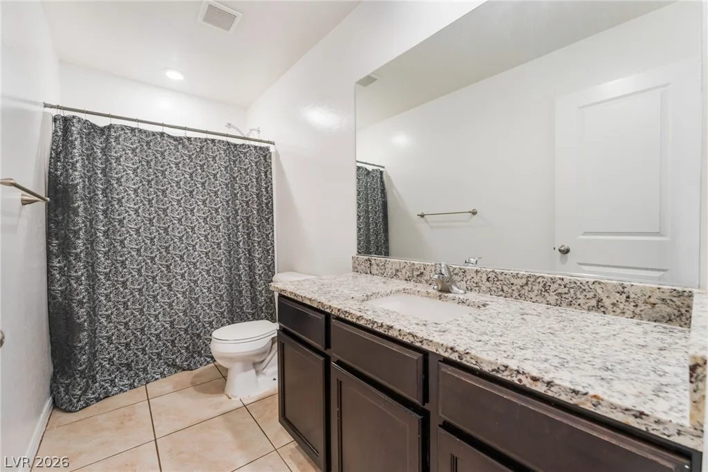 1886 Neoga, Las Vegas, NV 89115
