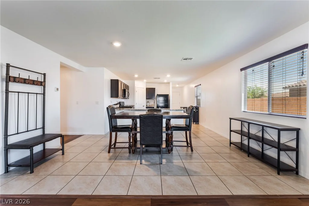 1886 Neoga, Las Vegas, NV 89115
