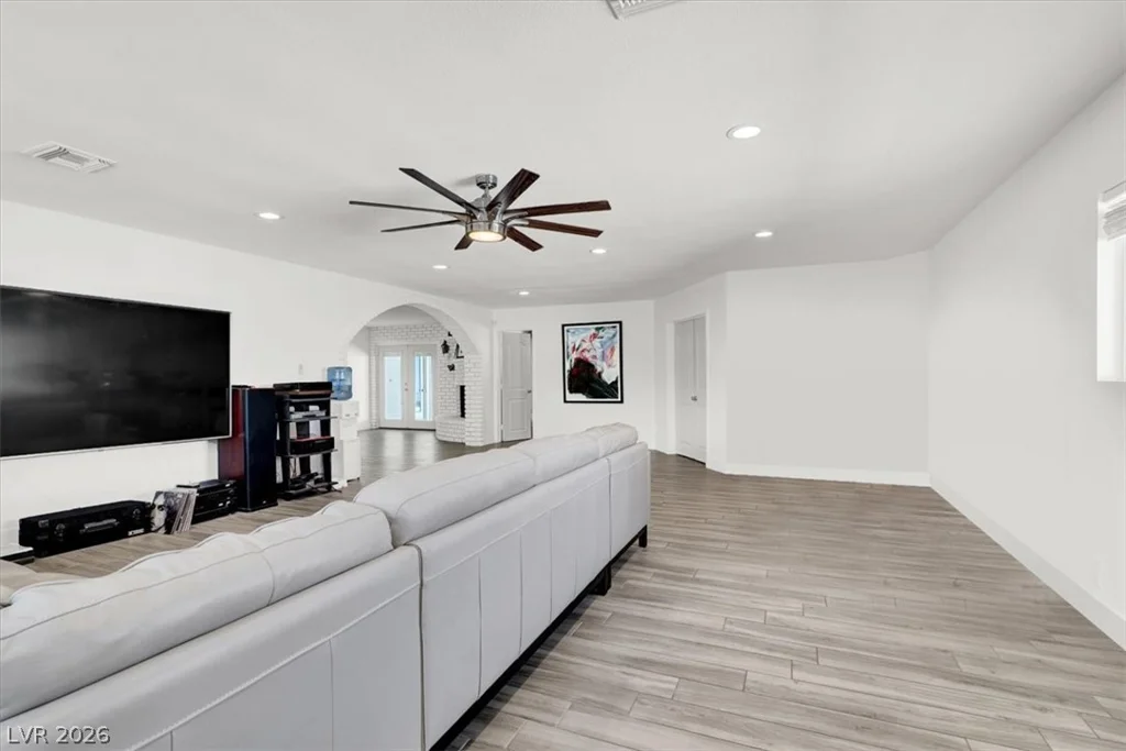 1600 Eaton, Las Vegas, NV 89102