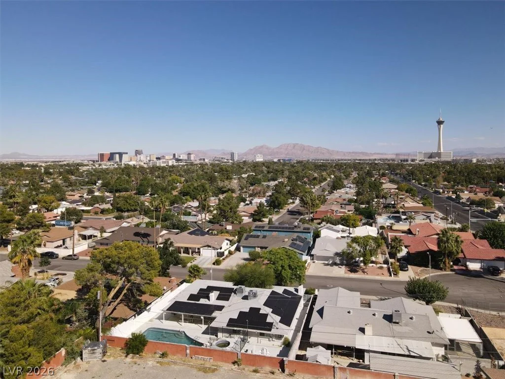 1600 Eaton, Las Vegas, NV 89102