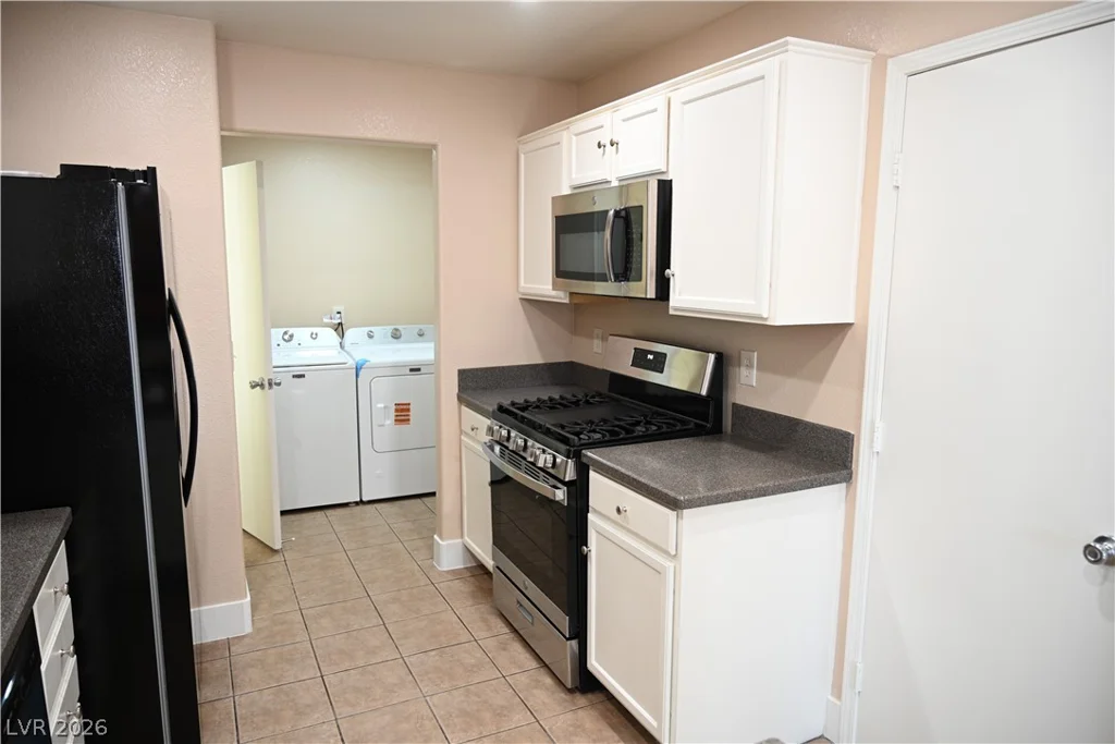 3907 Starfield, Las Vegas, NV 89147