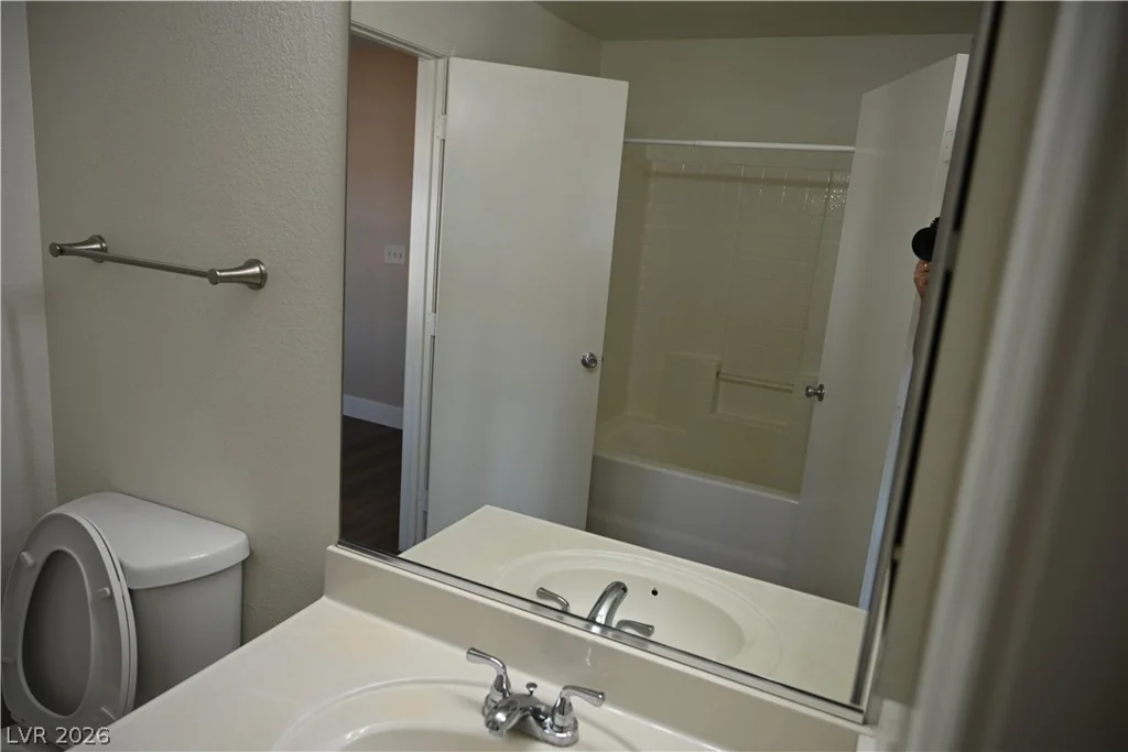 3907 Starfield, Las Vegas, NV 89147