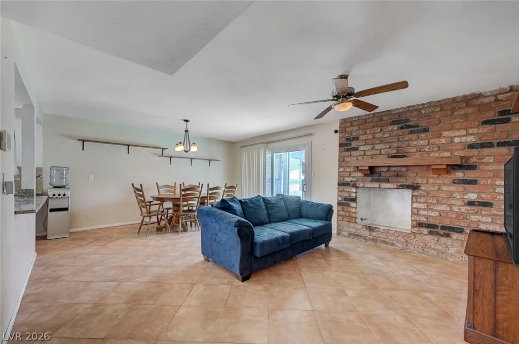 4383 Del Santos, Las Vegas, NV 89121