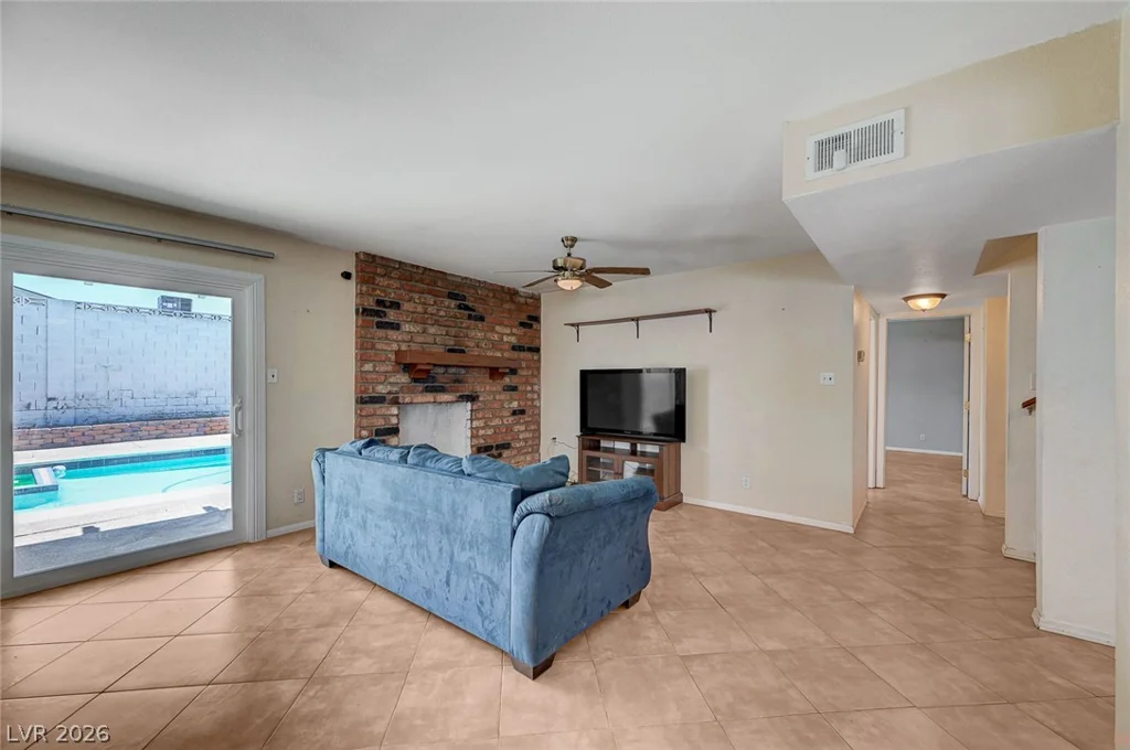 4383 Del Santos, Las Vegas, NV 89121
