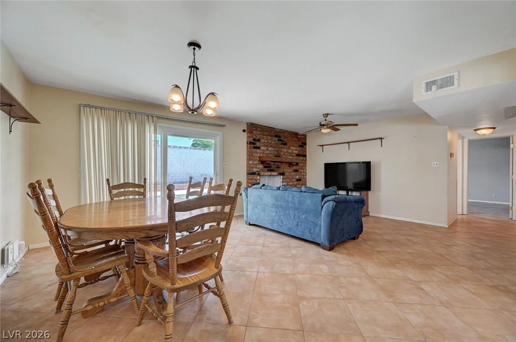 4383 Del Santos, Las Vegas, NV 89121