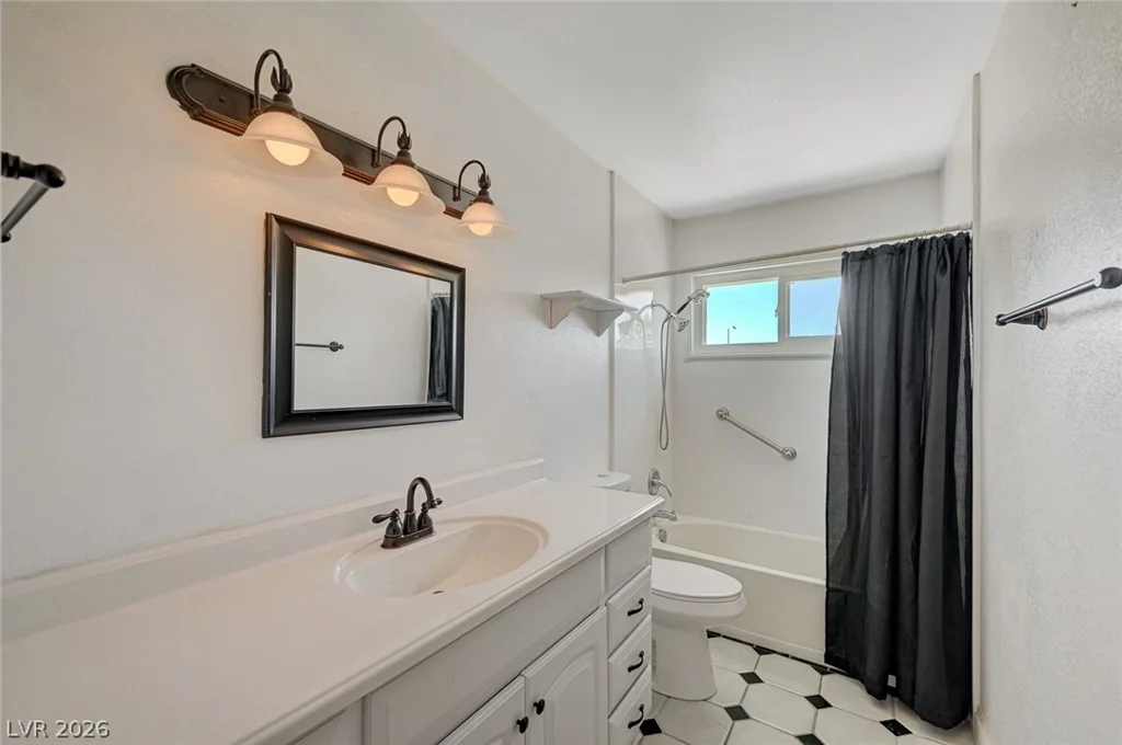4383 Del Santos, Las Vegas, NV 89121