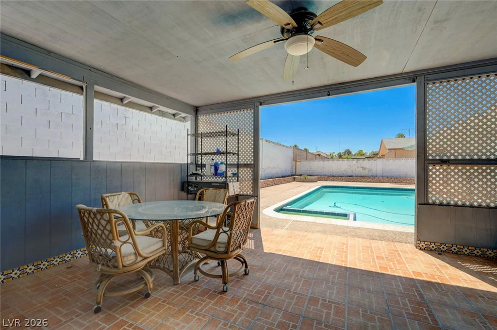 4383 Del Santos, Las Vegas, NV 89121