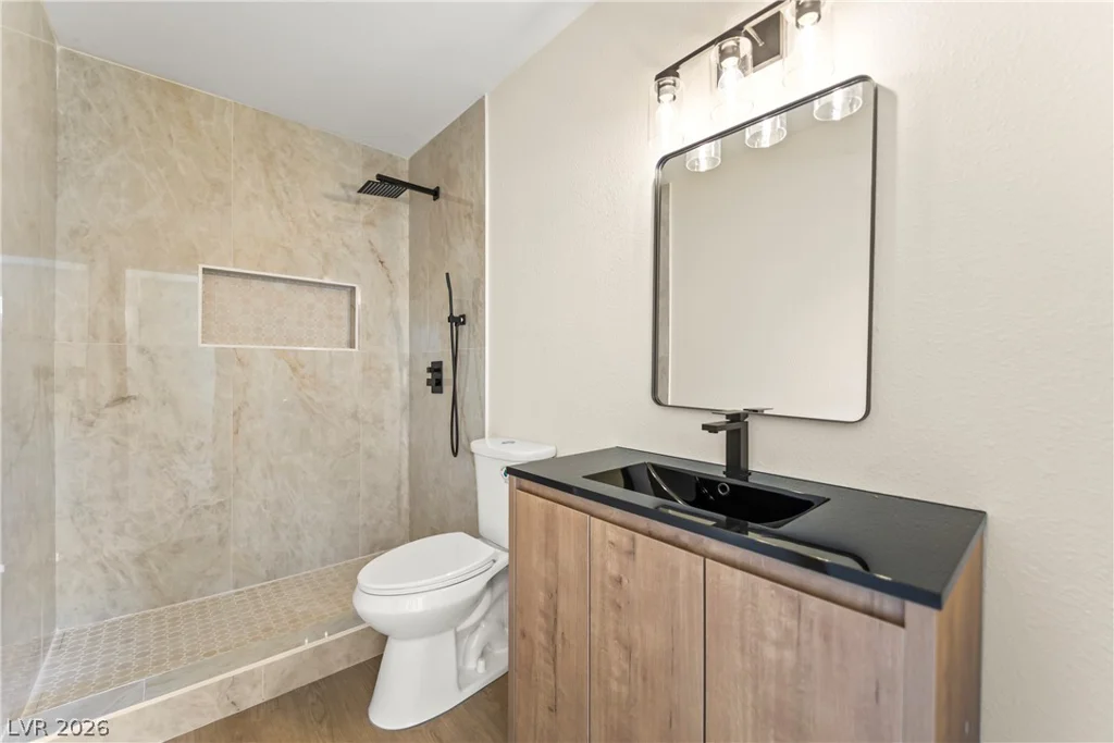 1809 Wildwood, Las Vegas, NV 89108