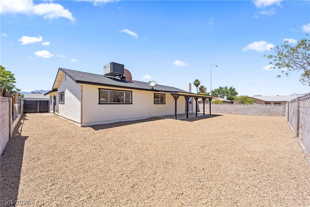 1809 Wildwood, Las Vegas, NV 89108