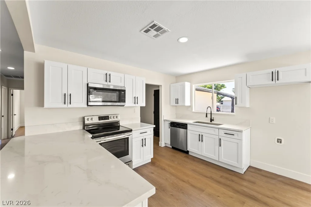 1809 Wildwood, Las Vegas, NV 89108