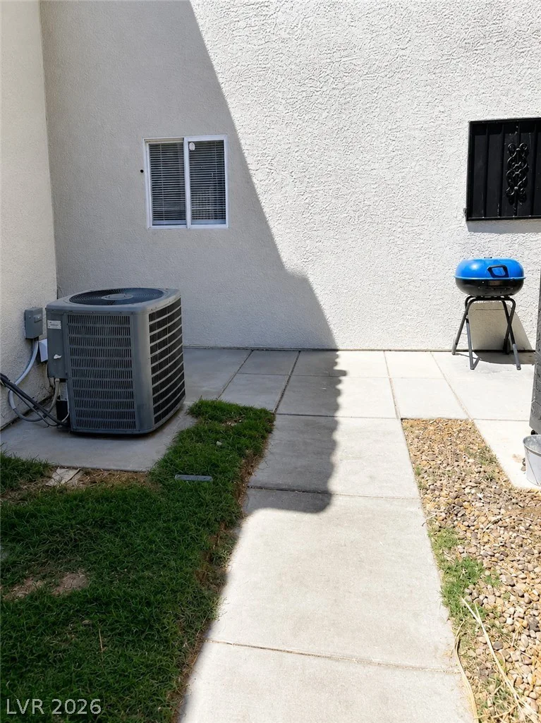 1737 Lamont, Las Vegas, NV 89115