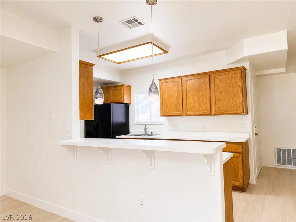 1737 Lamont, Las Vegas, NV 89115