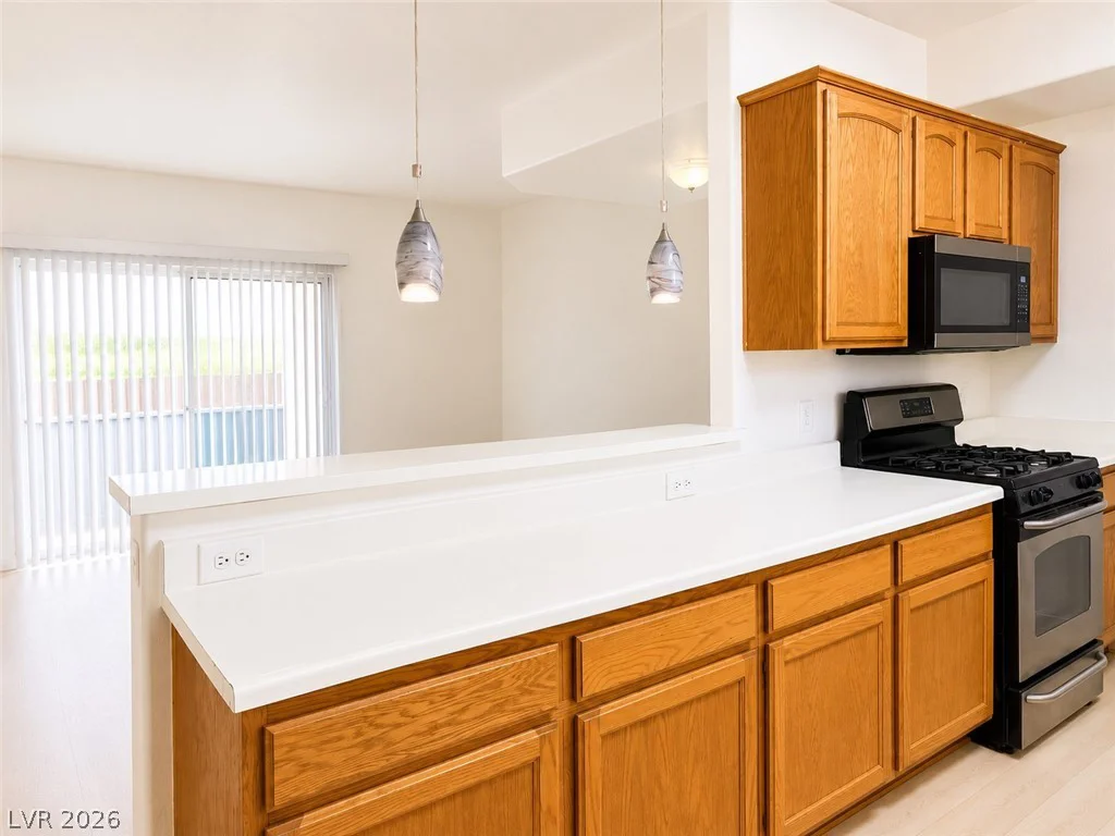 1737 Lamont, Las Vegas, NV 89115