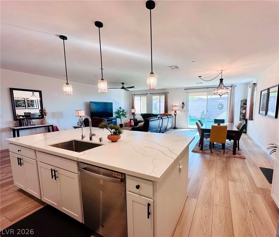 6098 Avery Pointe, Las Vegas, NV 89166