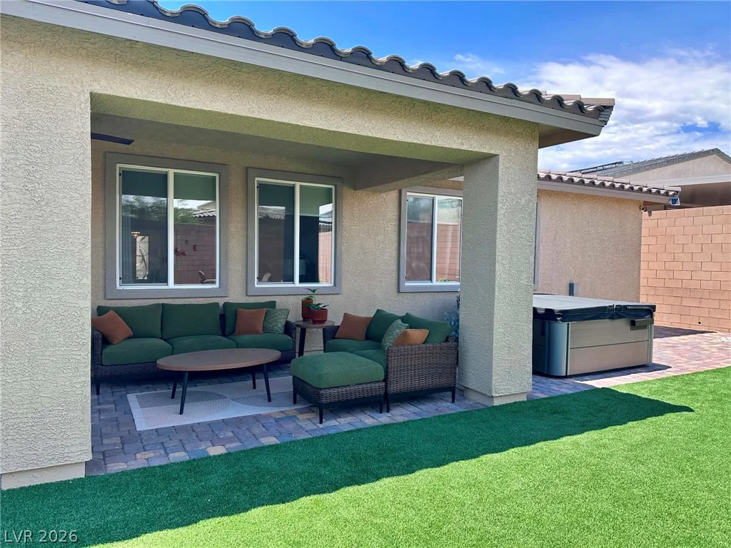 6098 Avery Pointe, Las Vegas, NV 89166