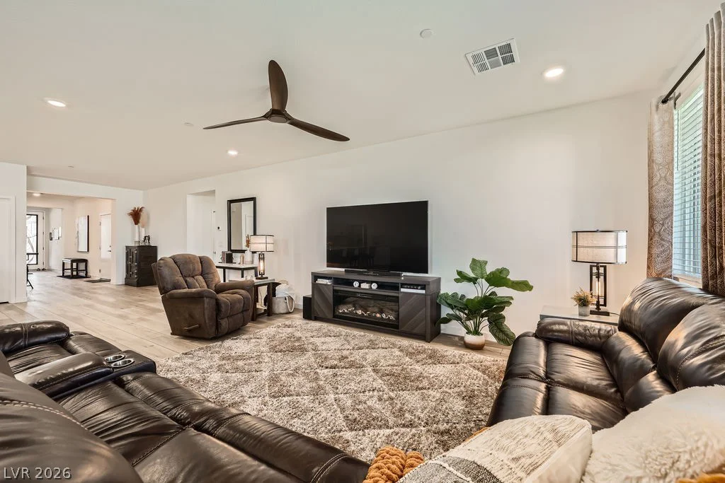 6098 Avery Pointe, Las Vegas, NV 89166