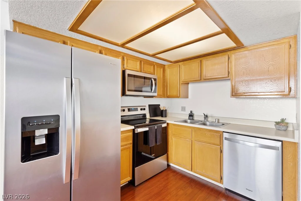 925 Falconhead, Las Vegas, NV 89128