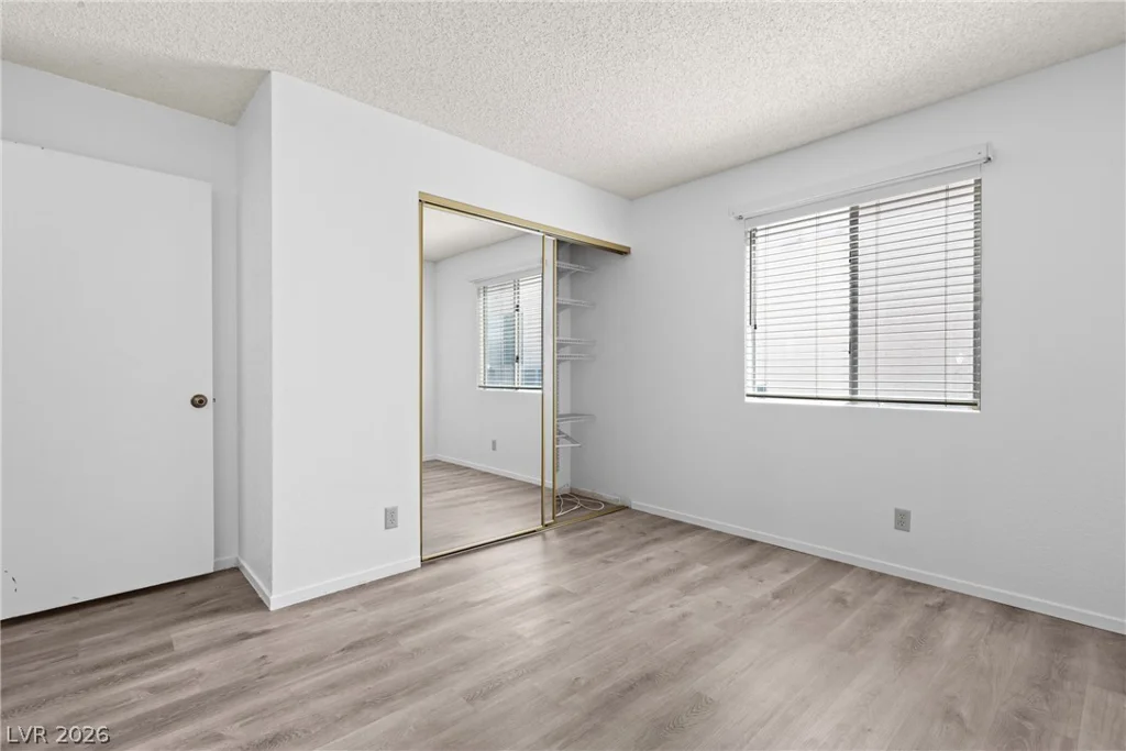 925 Falconhead, Las Vegas, NV 89128