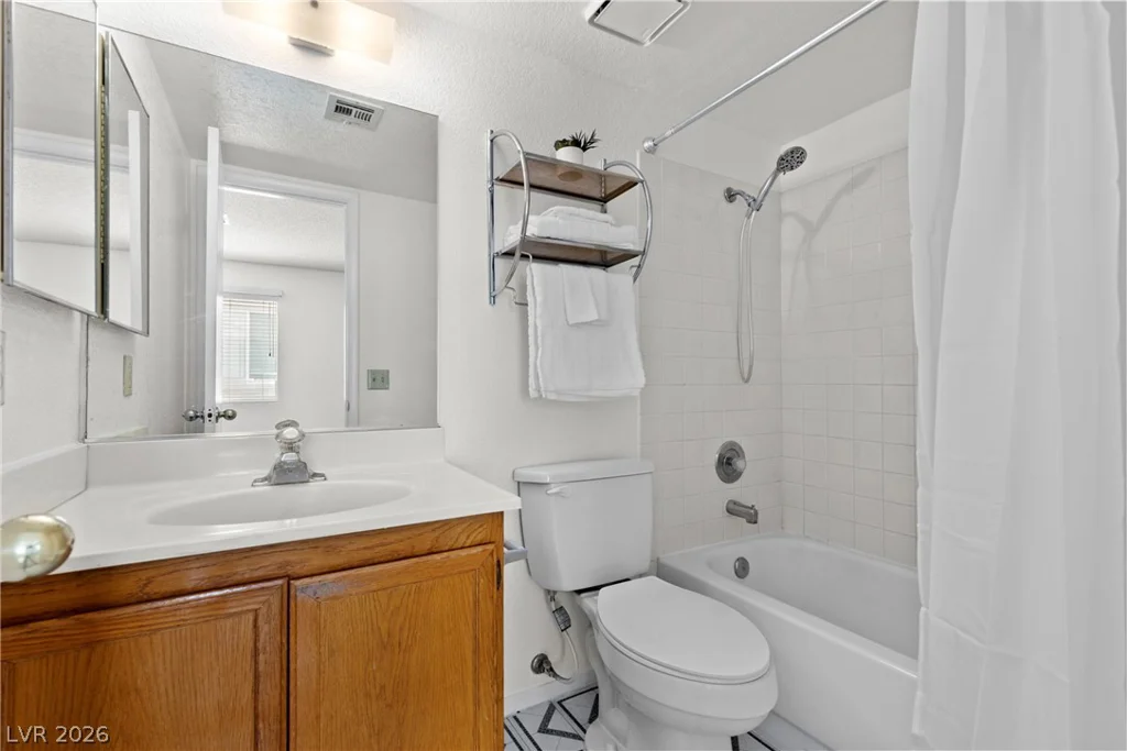 925 Falconhead, Las Vegas, NV 89128
