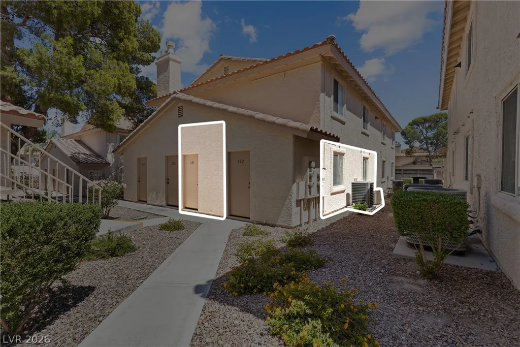 925 Falconhead, Las Vegas, NV 89128