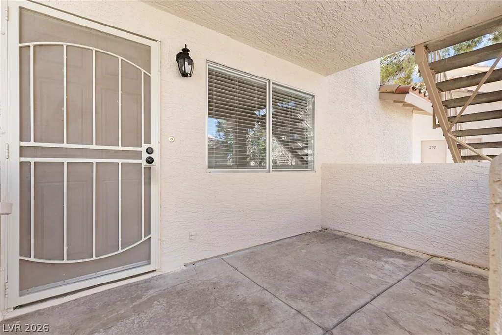 925 Falconhead, Las Vegas, NV 89128